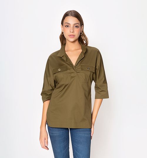 Shirt with Two Side Pockets And Open Collar