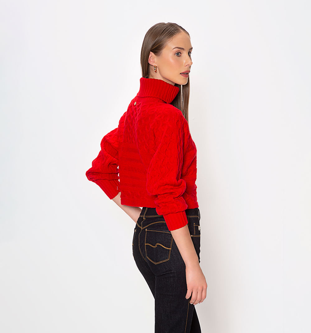 Turtleneck Knit Piece With A Cropped Waist And Wide Sleeves