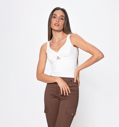 Basic Top with Twist