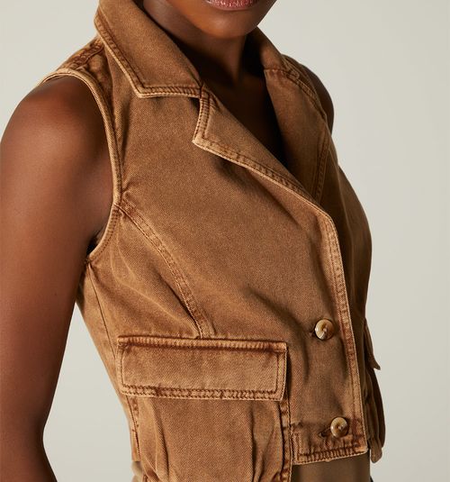 SLEEVELESS VEST WITH LAPEL