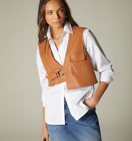 ASYMMETRIC VEST WITH HARDWARE