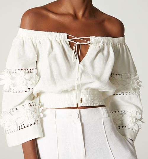 OFF-THE-SHOULDER CROP TOP