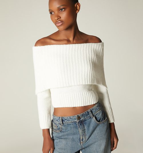 KNITTED OFF-SHOULDER BLOUSE