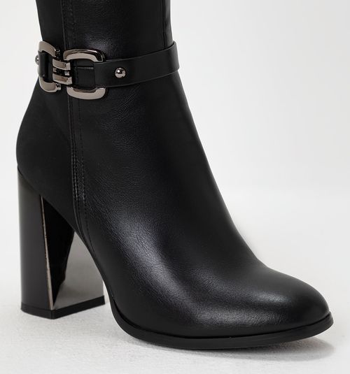 HIGH SHAFT BOOT MATERIAL COMBINATION