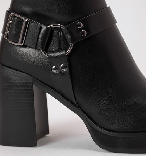 HIGH SHAFT HEEL BOOT WITH HARDWARE