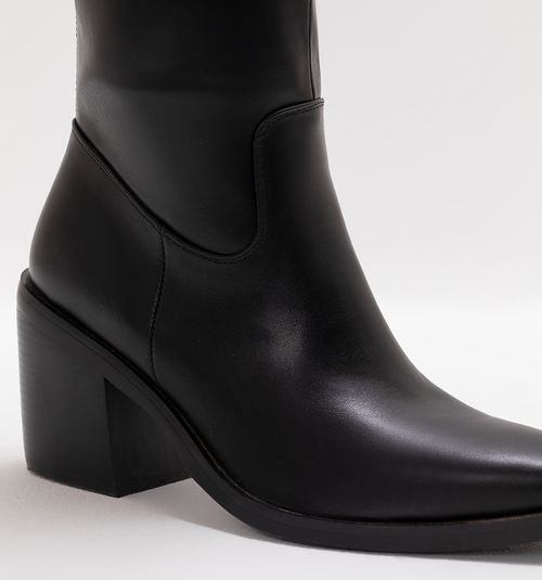 HIGH SHAFT BOOT WITH ZIP DETAIL