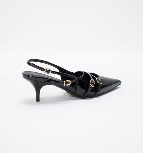 CLOSED LOW HEEL SHOE WITH STRAPS