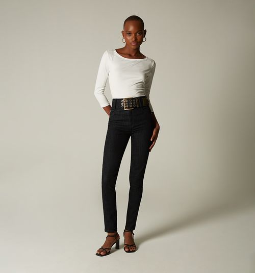 High-rise skinny jean, five pockets.