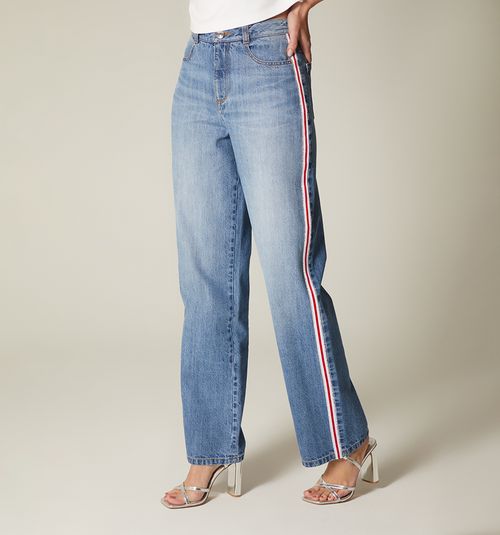 STRAIGHT LEG JEAN, HIGH WAIST, FIVE POCKET