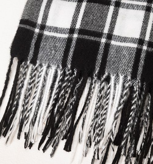 CHECKERED PASHMINA WITH FRINGES