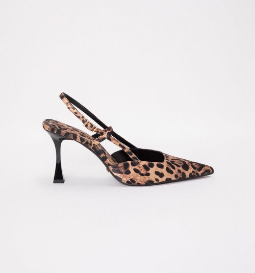 CLOSED SHOE ANIMAL PRINT