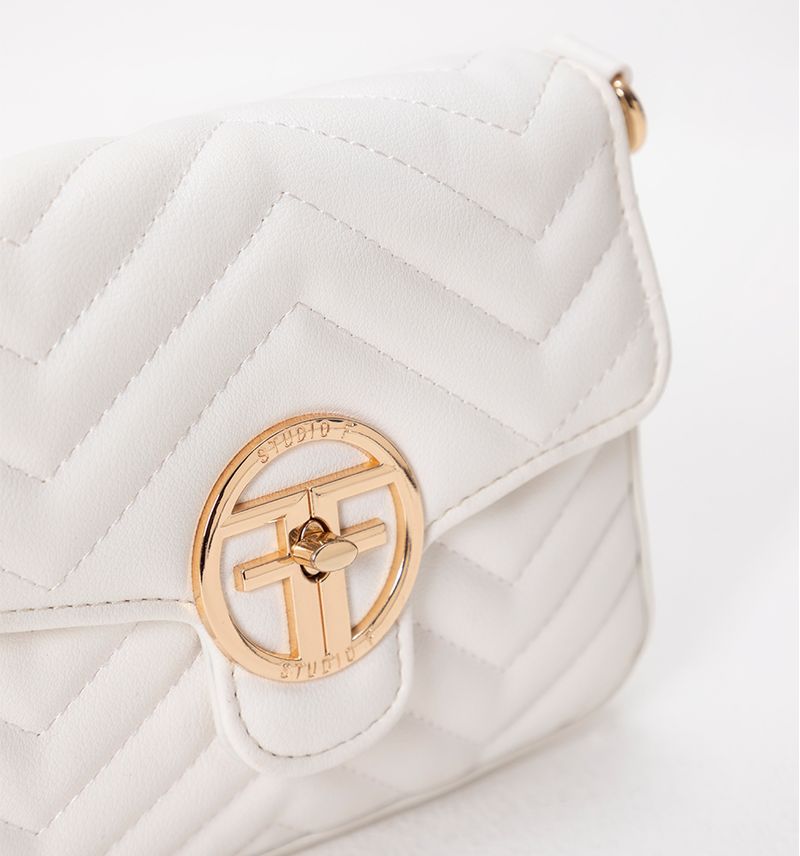 MANOSLIBRES-BLANCO-S411680-3-jpg