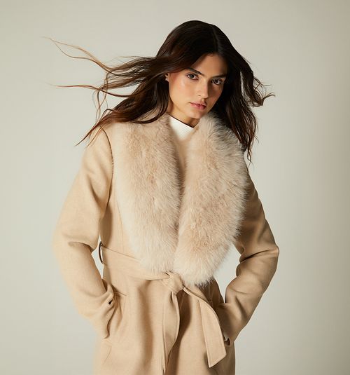 COAT WITH FUR