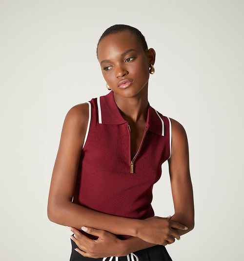 Sleeveless Knitted Blouse with White Edges in C