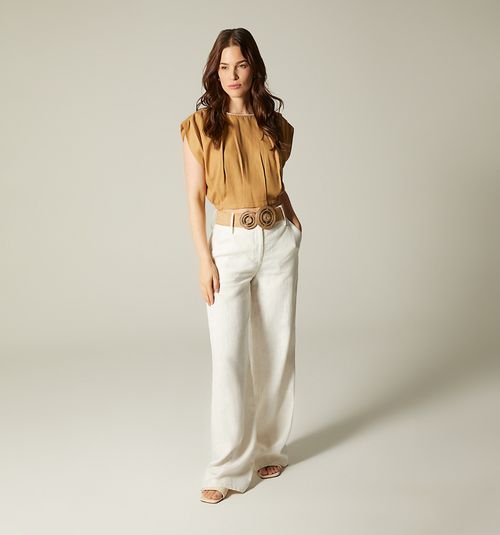 SLEEVELESS BLOUSE WITH VOLUME