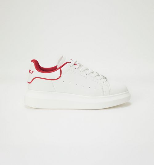 SNEAKER WITH CONTRAST PIPING
