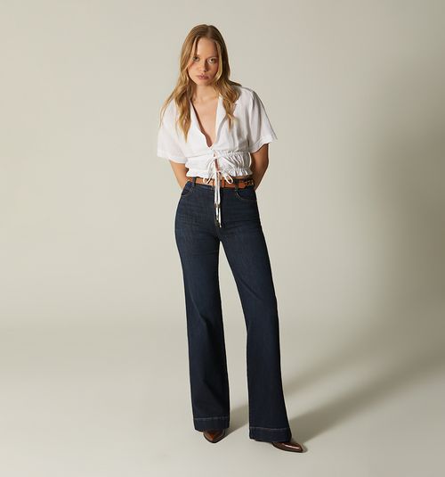 HIGH WAISTED FLARED JEANS WITH BELT