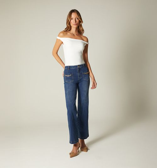 STRAIGHT LEG JEAN WITH PATCH POCKETS AND HARDWARE