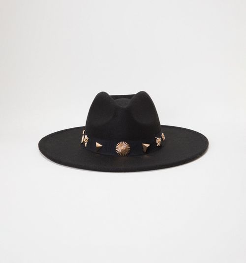WIDE-BRIMMED HAT WITH MYSTICAL DETAILS