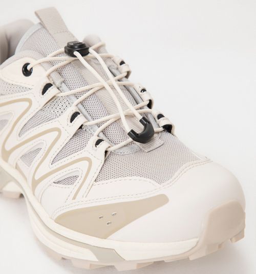 SPORTS SNEAKER