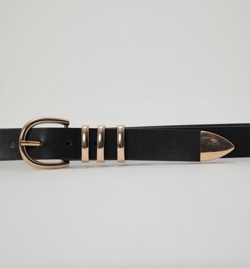 BELT WITH EYELETS AND METAL TIP