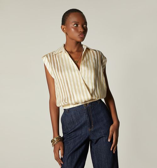 SLEEVELESS BLOUSE WITH CROSSOVER FRONT