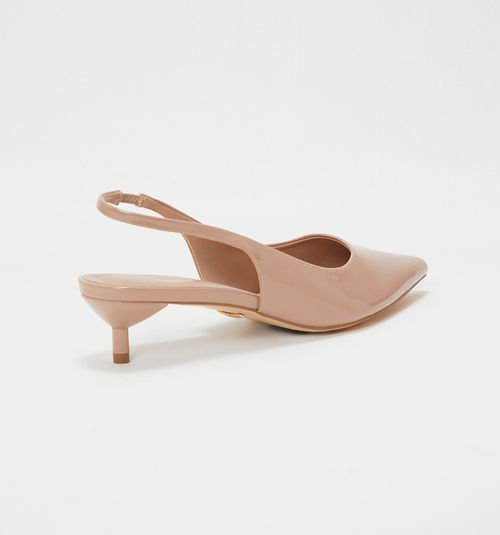 CLOSED SHOE WITH MINI HEEL