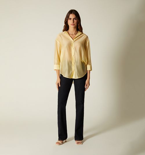 THREE-QUARTER SLEEVE BLOUSE