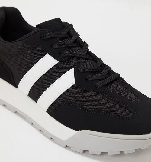 BI-COLORED SNEAKER WITH NOTCHED SOLE