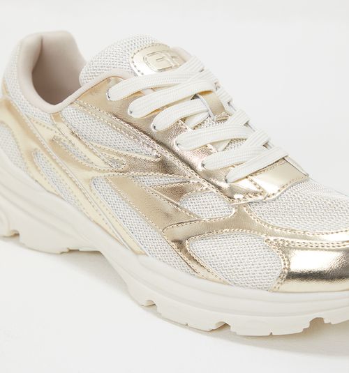 HIKING SNEAKER WITH METALLIC CUTS