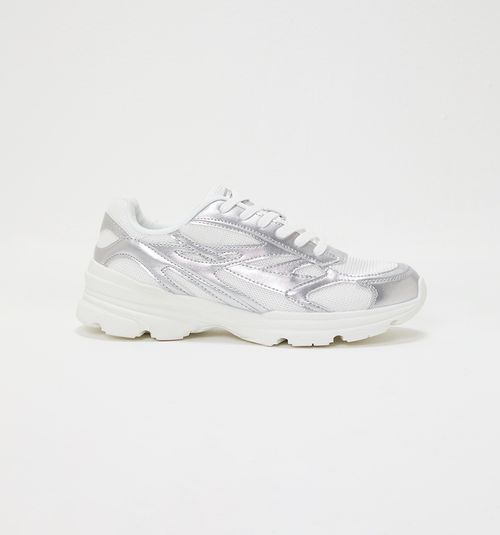 HIKING SNEAKER WITH METALLIC CUTS
