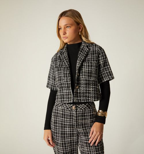 SHORT SLEEVE BLAZER-TYPE BLOUSE