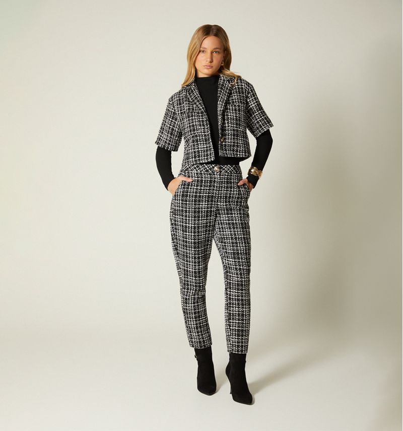 PANTALON-NEGROBLANCO-S028622A-1