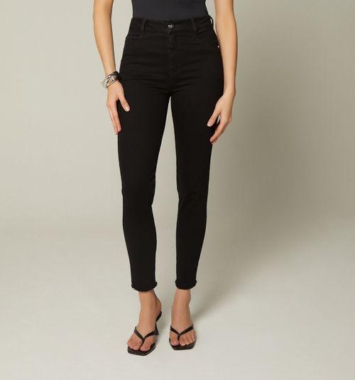 HIGH WAIST ULTRASLIM JEAN WITH BELT