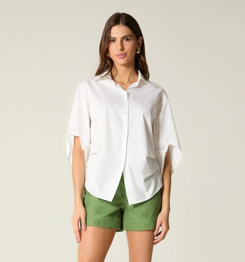 THREE-QUARTER SLEEVE BLOUSE WITH BUTTONING