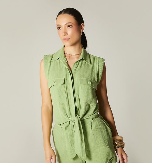 TIE-FRONT SLEEVELESS SHIRT BLOUSE