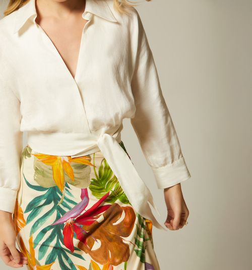 WRAP TIE BLOUSE THREE-QUARTER SLEEVE