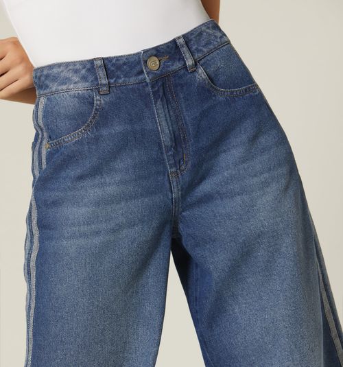 HIGH-WAIST PALAZZO JEANS WITH SIDE STRIPES