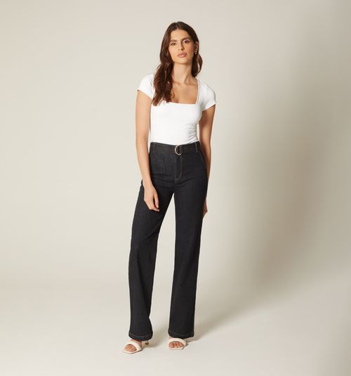 HIGH-WAIST STRAIGHT-LEG JEAN WITH BELT