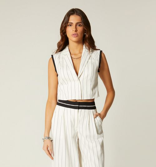 SHORT VEST WITH CONTRAST ARMHOLES