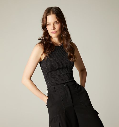BASIC SLEEVELESS BLOUSE