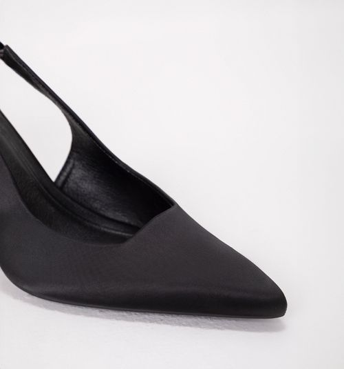 CLOSED SHOE SATEE