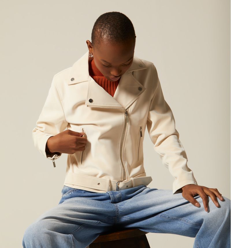 CHAQUETA-BEIGE-S076221A-1