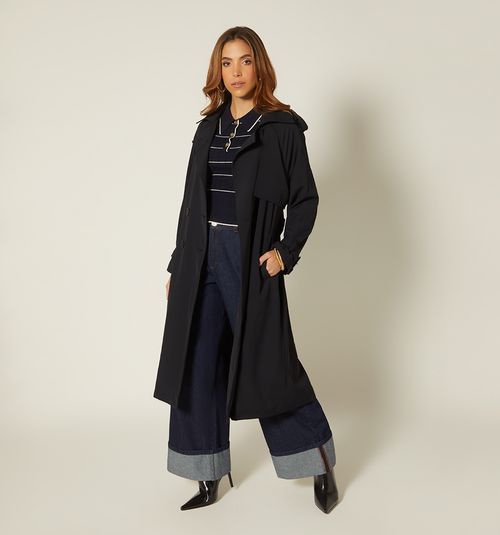 COAT WITH 4 BUTTONS AND OVERLAPPED YOKE