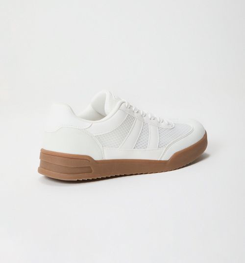 SPORTY MESH UPPER SNEAKER