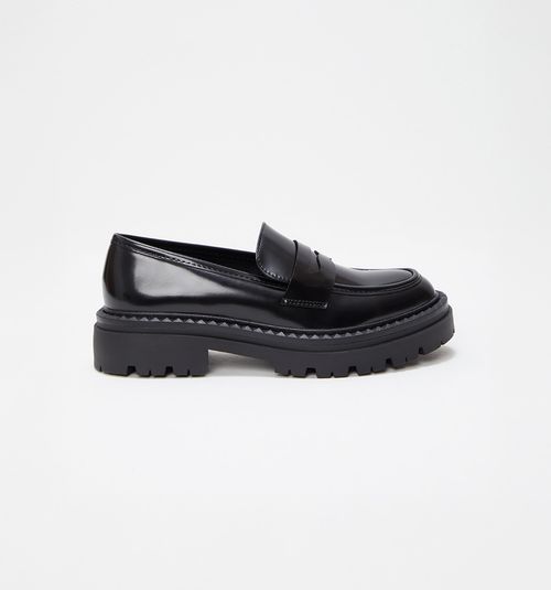 CLASSIC LOAFER TYPE CLOSED SHOE