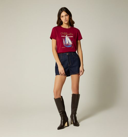 T-SHIRT WITH HOT FIX PRINT