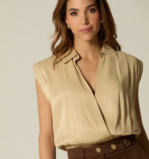 SLEEVELESS CROSS-FRONT BLOUSE