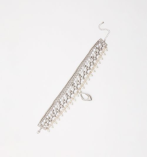 Choker necklace chains and pearls